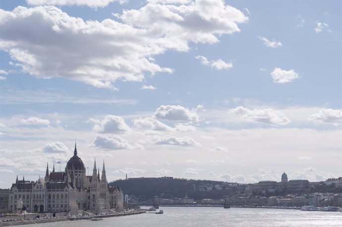Hungría.- El Parlamento de Hungría rechaza el Convenio de Estambul sobre violenc