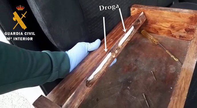 Droga hallada por la Guardia Civil en el interior de una caja de herramientas