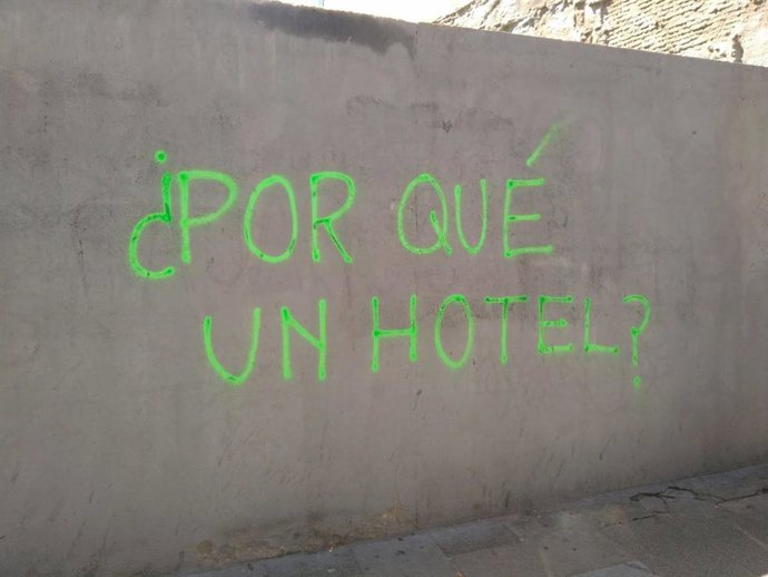 Este viernes se estrena un documental sobre la construcción de un hotel de lujo en Cáceres