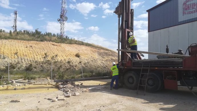 Nota De Prensa: La Junta Inicia Las Obras Del Sondeo De Prospección De Agua Para Abastecer A Fuente De Piedra