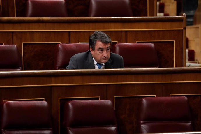 El portavoz del PNV, Aitor Esteban, en el pleno del Congreso.