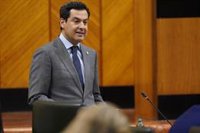 Juanma Moreno pide a los partidos "estar al lado" de la Junta en sus "justas" reivindicaciones al Gobierno