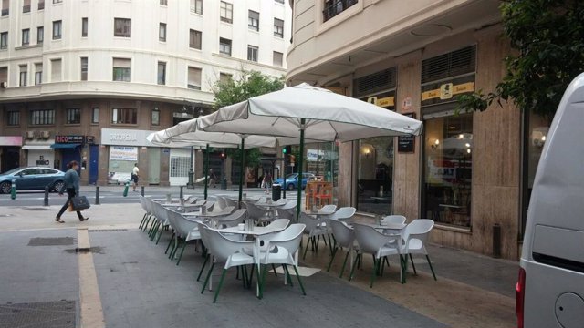 Imagen de una terraza en València. 