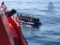 Identificados 420 migrantes en 23 pateras en Almería desde marzo con el estado de alarma