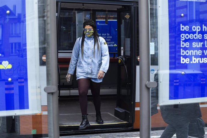 Estación de autobuses de Bruselas durante la pandemia de coronavirus