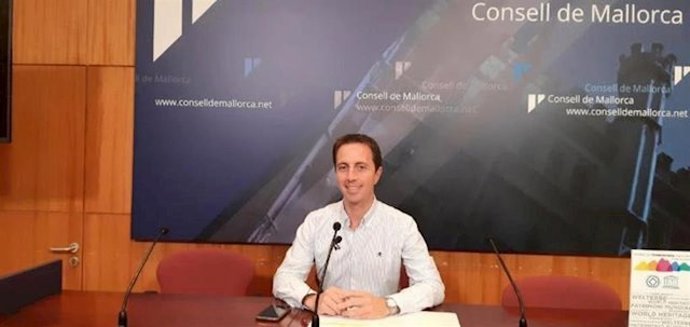 El portavoz del Grupo Popular en el Consell de Mallorca, Lloren Galmés.