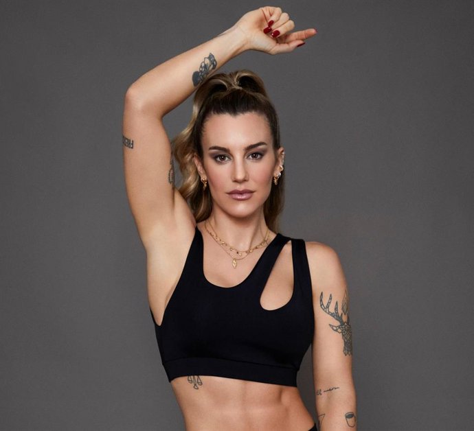 Vikika Costa lanza una línea de nutrición y suplementación para la mujer Vikika Gold