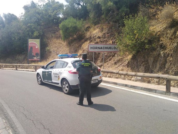 Una patrulla de la Guardia Civil en Hornachuelos