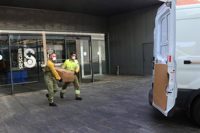 Material sanitario de C-LM.