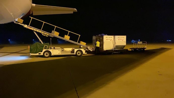 Descarga de material sanitario.