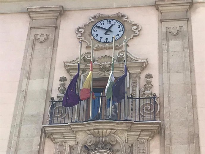 Banderas en el Ayuntamiento de Jaén