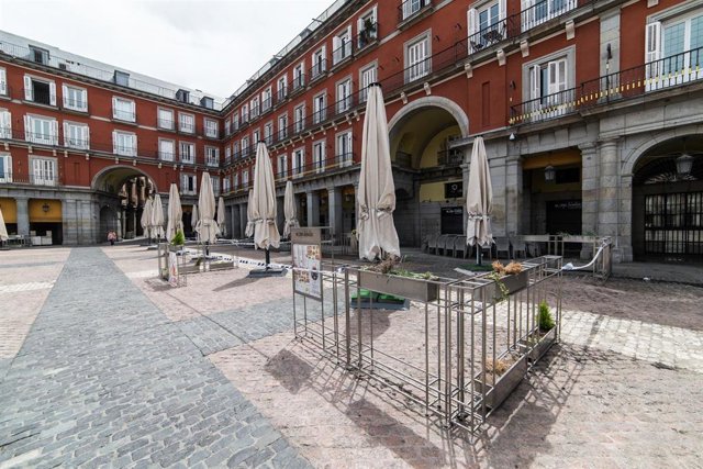 Terraza carrada del local En Copa de Balón de la Plaza Mayor de la capital