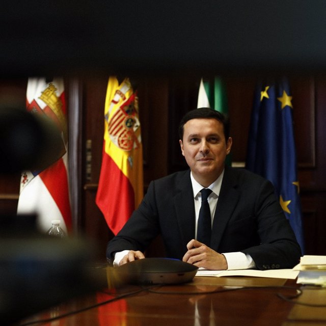 El presidente de la Diputación de Almería, Javier Aureliano García