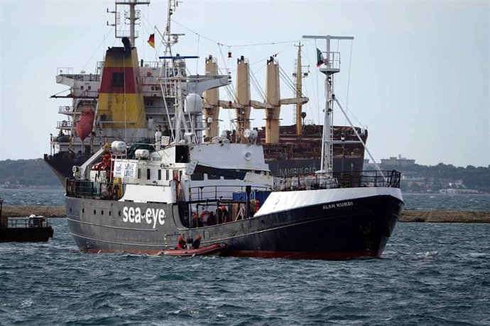 El barco 'Alan Kurdi', de la ONG alemana Sea Eye