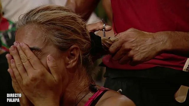 Ana María Aldón se rapa en directo en Superviviente 2020