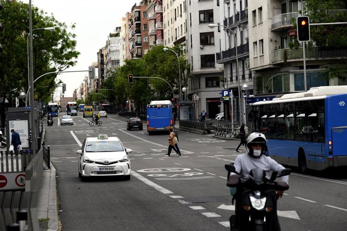 Tráfico en la calle de Goya