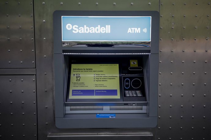 Un cajero del Banco Sabadell.