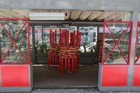 Hosteleros de Lavapiés piden al vecindario "paciencia y tolerancia" ante la posible ampliación de espacio