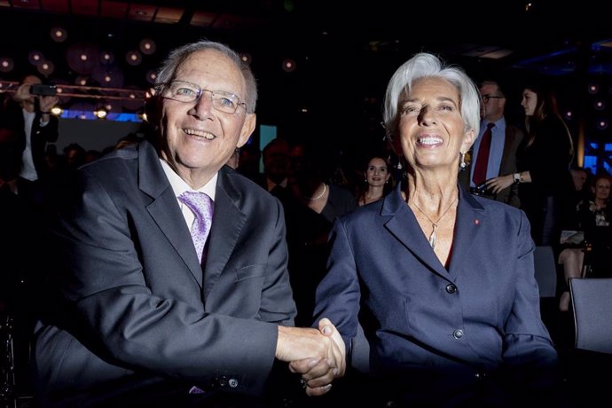 Christine Lagarde, presidenta del BCE, y Wolfgang Schaeuble, presidente del Bundestag, durante un acto en homenaje del político alemán en noviembre de 2019