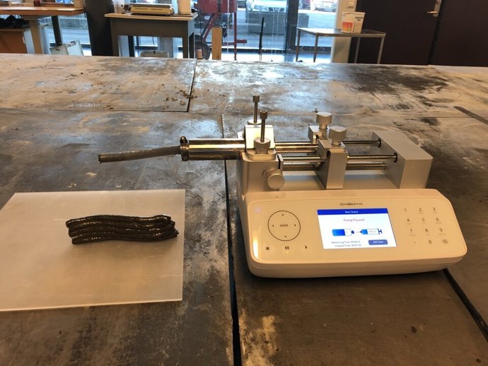 Orina de astronautas para construir una base lunar