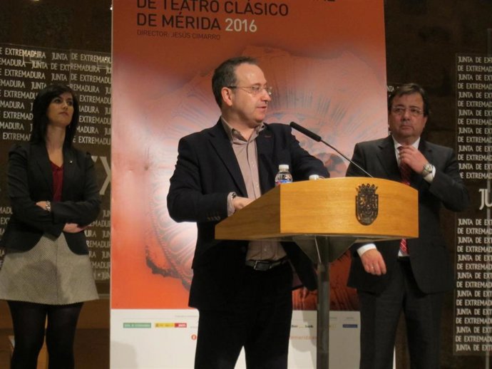 Cimarro, acompañado por García Cabezas y Fernández Vara, en una imagen de archivo.