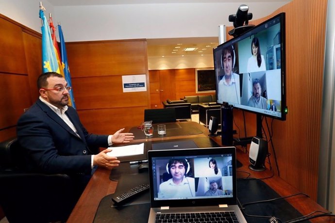 Adrián Barbón, en videoconferencia con Ciudadanos