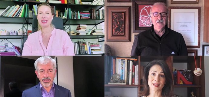 Anne Igartiburu, Vicente Del Bosque, Carlos Sobera y Silvia Jato en una imagen del vídeo para apoyar a Cáritas