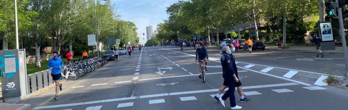 El RACE lanza unas recomendaciones para la correcta convivencia entre peatones, conductores y ciclistas