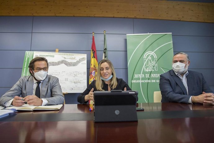 Presentación de la carretera Loja-Ventorros en la Junta en Granada