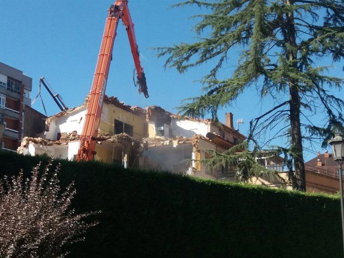 Derribo de Sanatorio Blanco en Oviedo, construcción