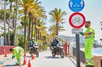 Marbella restringe el tránsito de ciclistas en parte del paseo marítimo para evitar aglomeraciones en salidas permitidas