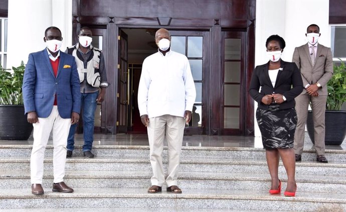 Coronavirus.- El presidente de Uganda insta a la población a que use mascarilla 