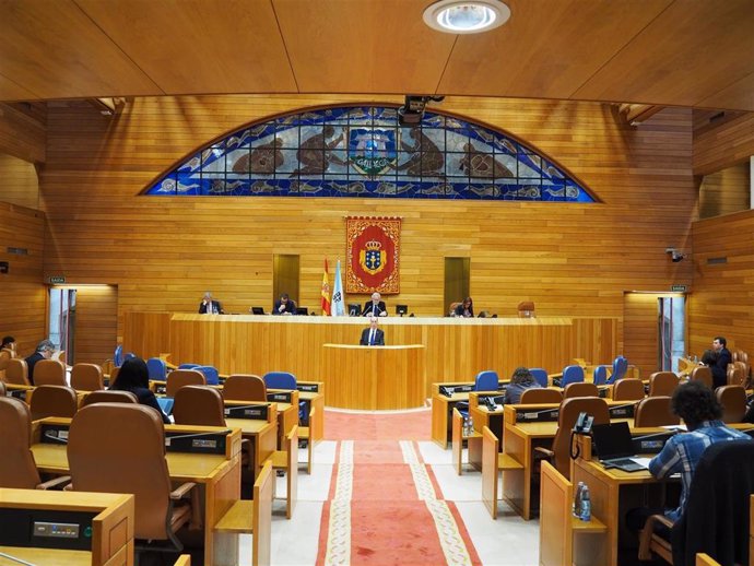 Diputación Permanente del Parlamento de Galicia duranten la crisis del covid-19