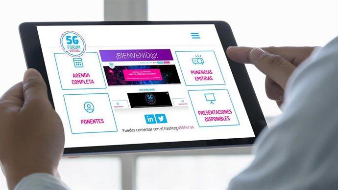 Un total de 13 empresas TIC andaluzas conocen las novedades del sector en el 5G Forum de Málaga.