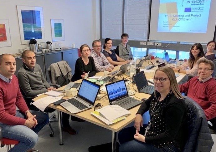 Asistentes a una de las reuniónes del `'Proyecto Intencive'