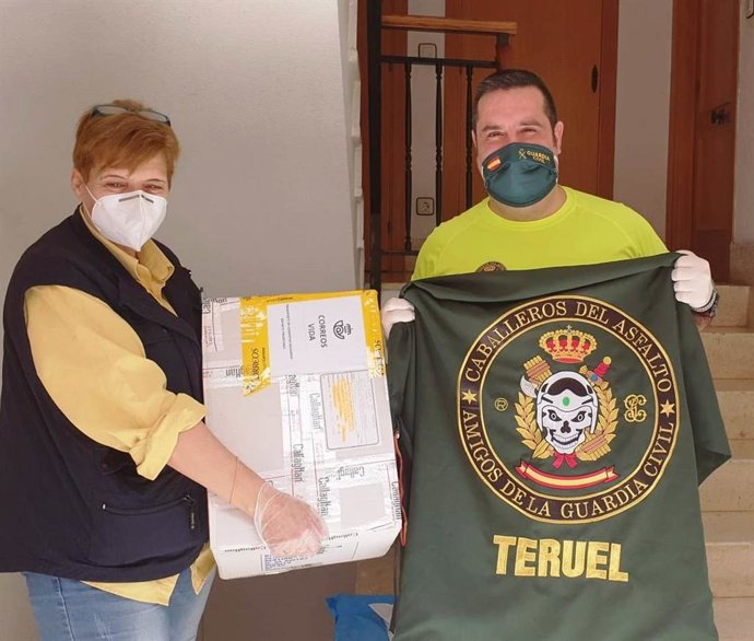 Correos ha entregado 300 mascarillas a agentes de la Benemérita en Teruel