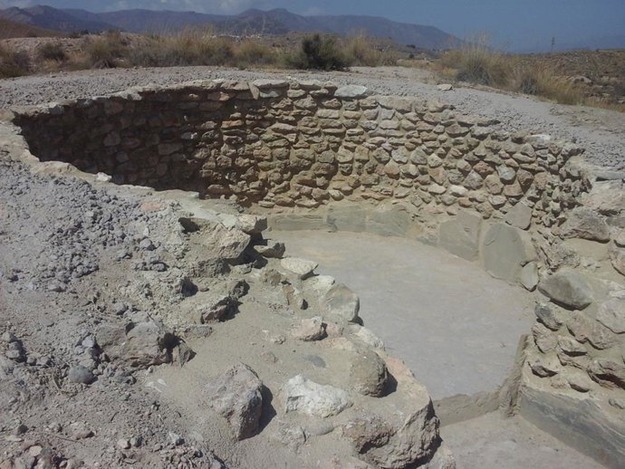 Tumba tipo tholos de la necrópolis de Los Millares