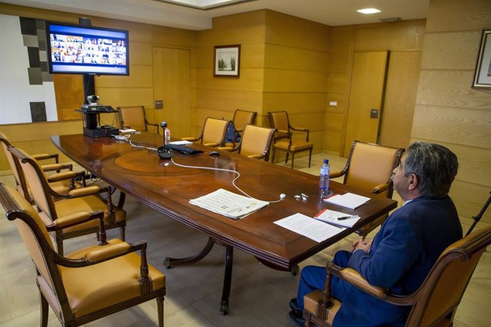 Coronavirus.- Revilla insiste en pedir a Sánchez que permita la pesca en esta fa