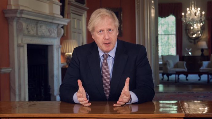 Coronavirus.- Boris Johnson anuncia un sistema de cinco fases de reapertura que 