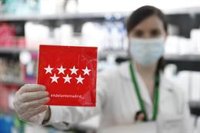 Madrid defiende el reparto de mascarillas FFP2 para "proteger al máximo a la población"