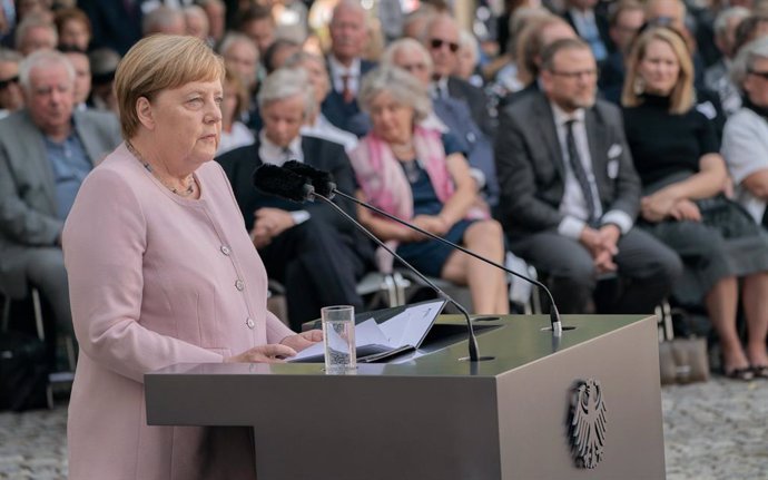 La cancellera d'Alemanya, Angela Merkel, durant un acte a Berlín pel 75 aniversari de l'intent d'assassinat d'Adolf Hitler.