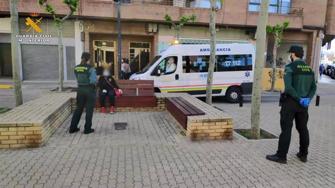 La mujer que huyó del Centro de Salud para tomar un café hallada en un banco de Calahorra