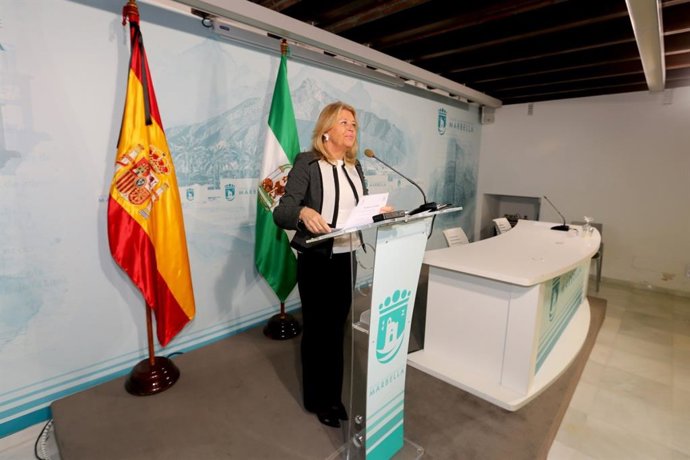 La alcaldesa de Marbella (Málaga) en una rueda de prensa telemática
