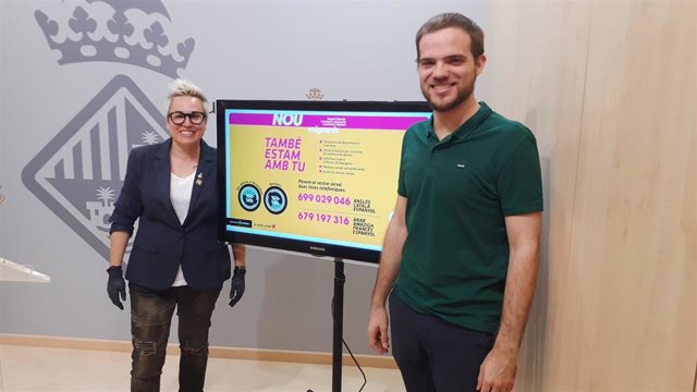 Presentación del servicio 'Teledrets' por parte de la regidora de Justicia Social, Feminismo y LGTBI, Sonia Vivas.