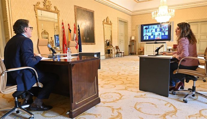 El presidente de la comisión de Educación, Cultura y Deporte del Grupo de Ciudades Patrimonio de la Humanidad de España, Carlos García Carbayo, en la reunión de este lunes.