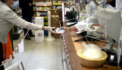 Asociación Empresas de EPIS detecta 19 fallos y concluye que las mascarillas que da la Comunidad incumplen la normativa