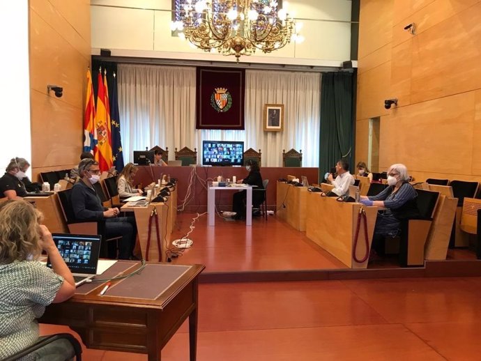 Pleno extraordinario del Ayuntamiento de Badalona para aceptar la renuncia de Álex Pastor como alcalde. 