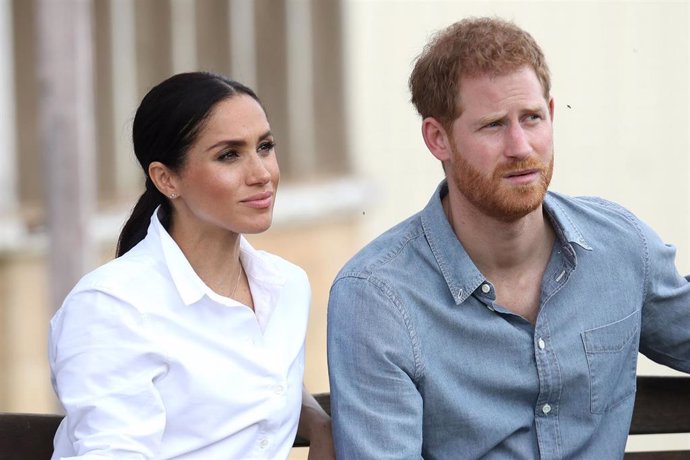 Prince Harry, Duke of Sussex and Meghan, Duchess of Sussex visit a local farming family, the Woodleys, on October 17, 2018