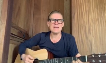Bryan Adams