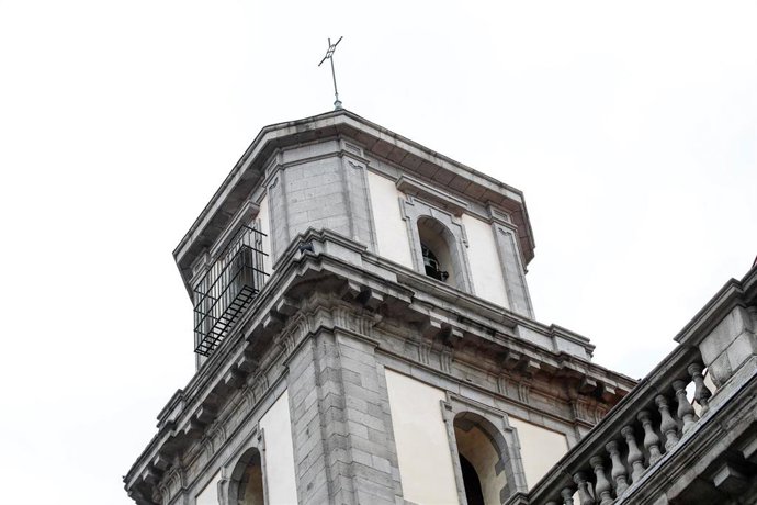 Fachada de la Colegiata de San Isidro de Madrid